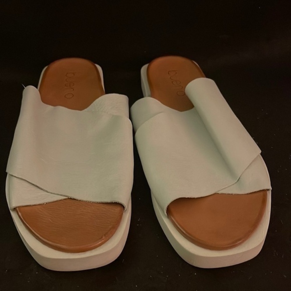 Free People Sadie Slip On Leather Sandals. NWT